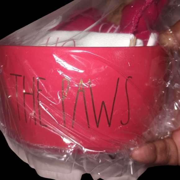 Rae Dunn Deck The Paws 6" Pet Bowl with Bandana & Toys - Picture 4 of 9